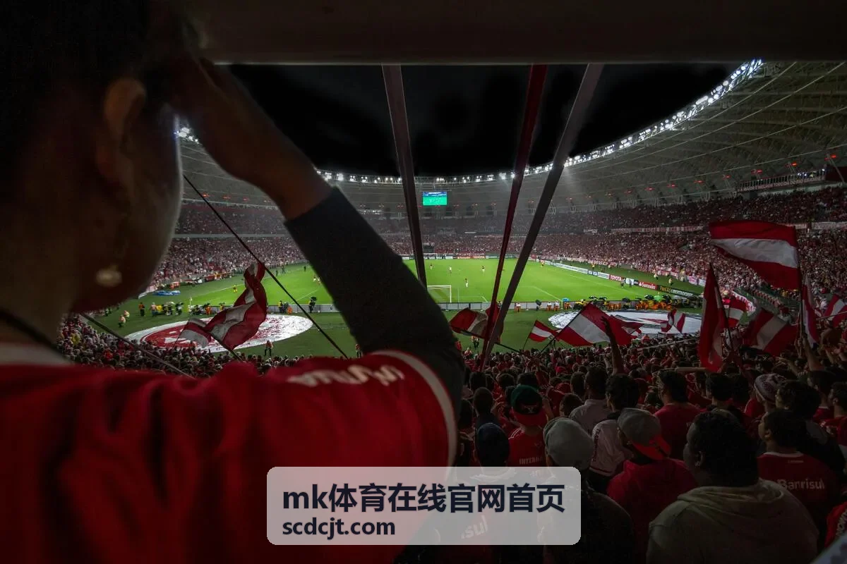 赛事资讯栏目：阵容与球员动态条目封面